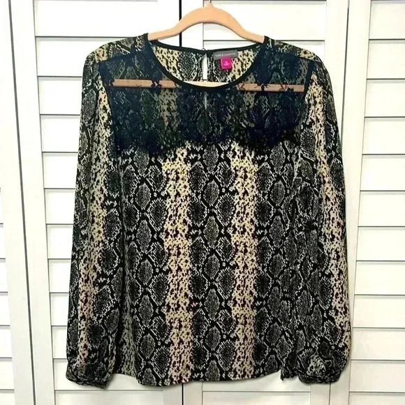 Vince Camuto Lace Yoke Snake Charm Long Sleeve Top Size Medium Rich Black - Picture 2 of 12